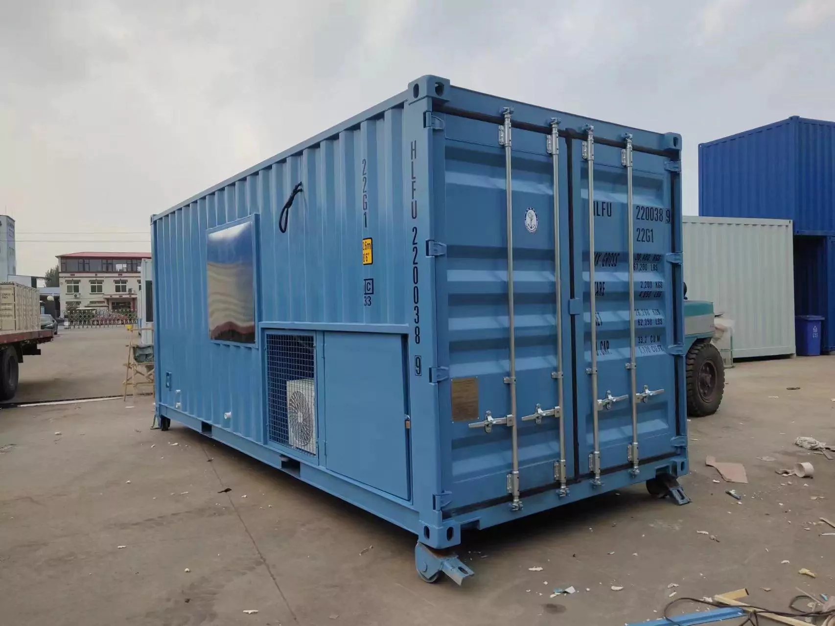 Shipping container houses vs prefabricated container houses – Differences in production processes2sunlit-tec